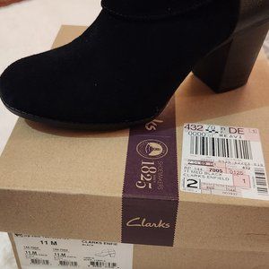CLARKS ENFIELD BRAND NEW IN BOX NWT BLACK LEATHER SUEDE BOOTIE 11 M